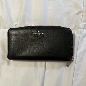 Kate Spade Full Zip Wallet